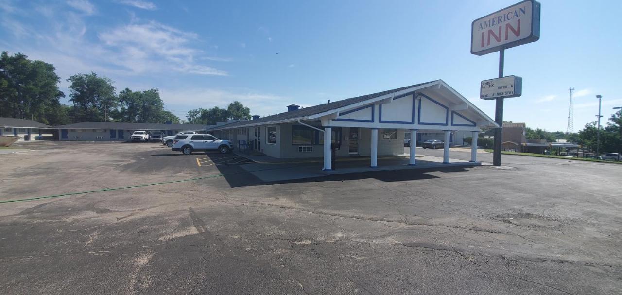 American Inn Motel Pratt Eksteriør bilde